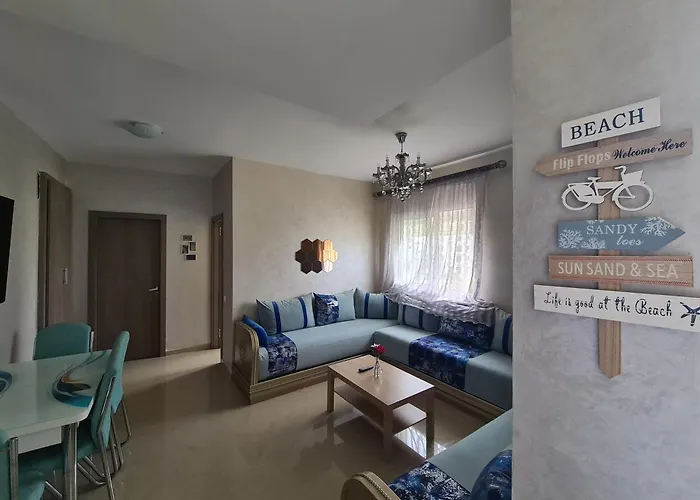 Charmant Aappartement Au Centre De Cabonegro